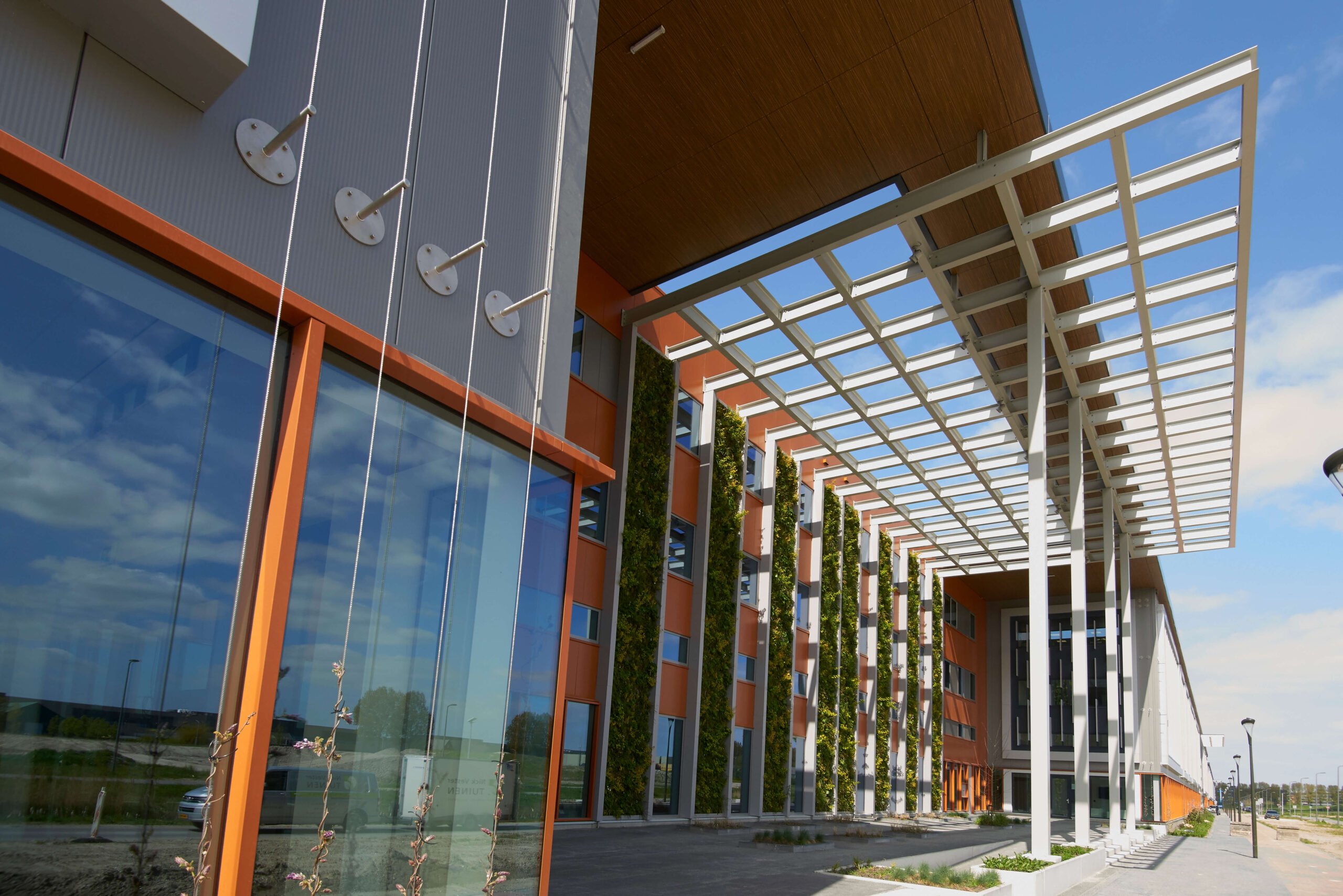 Een van de entree's van HelloWorld